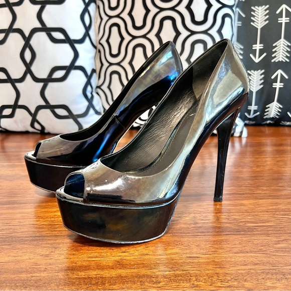 Brian Atwood Bambola Platform Patent Oil Slick Stiletto Peep Toe Sexy 7.5 Pump - Picture 3 of 7